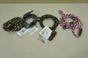 lot 90 image: 4 Mendota Pet Slip Leads
