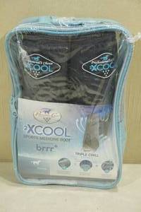 lot 105 image: Professionals Choice 2Xcool Sports Medicine Boot -Small Fronts