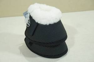 lot 108 image: Professionals Choice All-Purpose Bell Boots with Fleece -Size Small