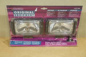 lot 122 image: Blazer Original Equipment Halogen Auxiliary Lights