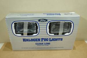 lot 123 image: Ford Clear Lens Halogen Fog Lights