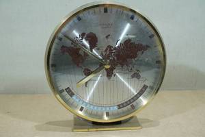 lot 131 image: MCM Kienzel Quartz World Desk Clock