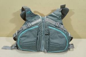 lot 141 image: Stohlquist Cruiser Life Jacket - Adult ML