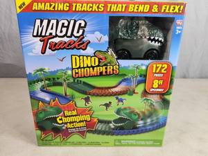 New Dino Chompers Magic Track Set
