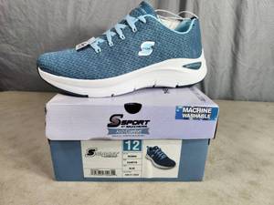 New Skechers Sport Arch Comfort Shoes - Size 12