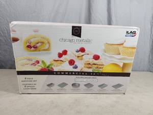 New Chicago Metallic 6 Piece Baking Set