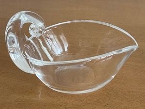 lot 66 image: Stueben Crystal Bowl
