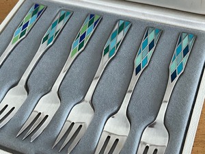 lot 18 image: Set of Six Georg Jensen Sterling Silver Harlequin Cake Forks