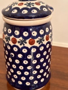lot 137 image: Bolesawiec Polish Pottery Jar