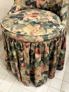 lot 165 image: Upholstered Vanity Stool