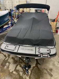 lot 3 image: 2019 Bryant 210 Sport