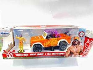 Jada Macho Man & 1973 Ford Bronco