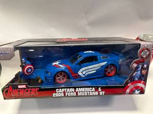 Jada Marvel Captain America & 2006 Mustang GT