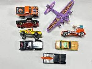 Lot of 8 Vintage Diecast Vehicles