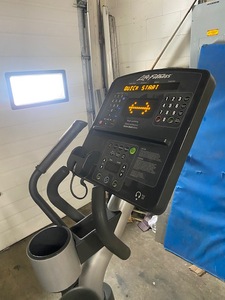 Life Fitness Classic Integrity Cross trainer