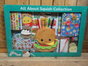lot 26 image: Squishmallows All About Squish Collection Activity Set  Carl the Burger