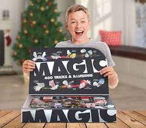 lot 29 image: Marvins Magic Ultimate Magic - 400 Tricks & Illusions