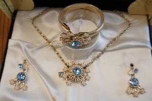 CHIQUE Vintage Boxed set Styled by Chique of Hollywood in Aquamarine Style Color Necklace, Earrings and Bracelet