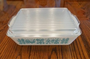 Pyrex Butterprint Amish Farmers Pattern Large Rectangle Casserole Refrigerator Dish Ribbed Glass Lid