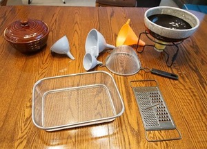 Oven, ware bowl, pottery bowl with lid, candle warmer