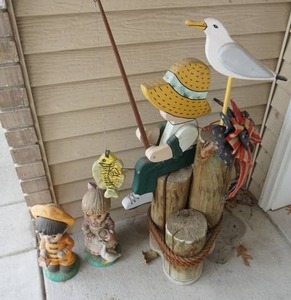 Outdoor garden statues