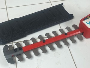 Milwaukee 2533-20 M18 Fuel 8 Hedge Trimmer
