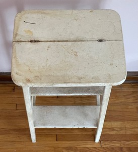 lot 61 image: Vintage Hinge Top Step Stool