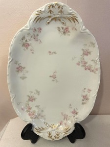 lot 72 image: Grand Grouping of Various Vintage China