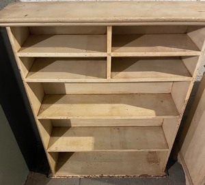 lot 82 image: Vintage Bookshelf