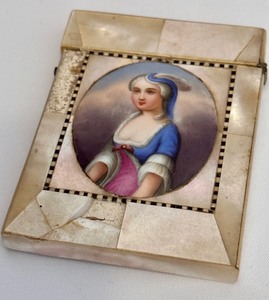 lot 12 image: Antique Mother of Pearl Tablet Case