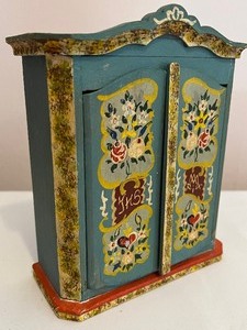 lot 58 image: Vintage Painted Dora Kuhn Dollhouse Wardrobe Cabinet