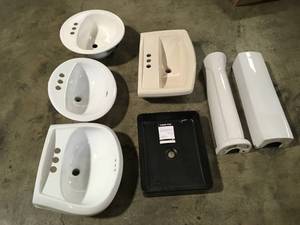 Lot of Sinks and Misc Various Models and Conditions Customer Returns See Pictures