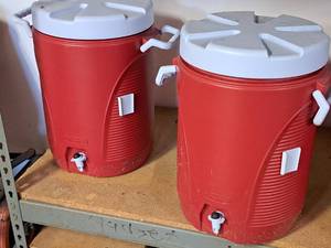 lot 212 image: Lot of (2) Rubbermaid 14 Red Plastic Drinking Water Coolers