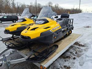 lot 194 image: 2007 Skandic Ski-doo Rotax V800 4-Tec Snowmobile