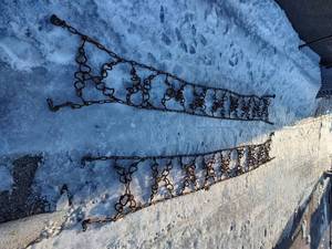 lot 40 image: Tractor Tire Chains