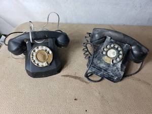 Lot of 2 Vintage Telephones