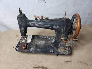 Ornately Decorated Honeymoon Sewing Machine