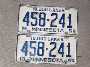 Matching Pair of 1954 White Minnesota License Plates