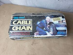 lot 13 image: Tire Cables
