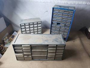 lot 47 image: Small Fasteners and Organizers