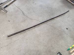 lot 75 image: Pry Bar