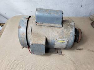lot 113 image: 1 HP Motor