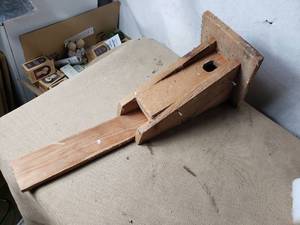 lot 167 image: Wood Nesting Box