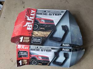 lot 177 image: Bully Side Step for Pickup or SUV