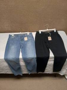 2 NEW WOMENS PANTS SIZE 12