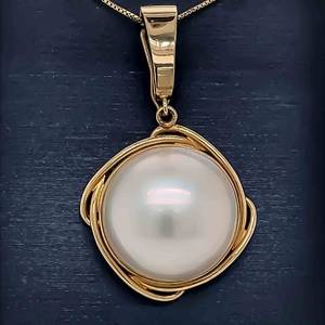 High End Estate White Mabe Pearl Button Swirl Elegant Drop Pendant in 14k Yellow Gold $1,750 Retail VIDEO