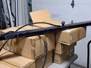 lot 839 image: Server Technology Inc 24-Outlet Smart Cabinet Power Distribution Unit CLG-24V2C415A1 60 Power Strip