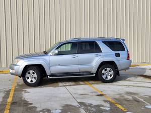 lot 1 image: 2004 Toyota 4-Runner LTD Limited 4x4