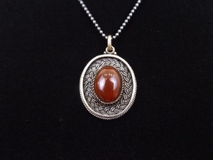 lot 30 image: .925 Sterling Silver Carnelian Cabochon&nbspPendant&nbspNecklace
