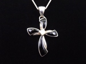 lot 40 image: .925 Sterling Silver Inlayed Onyx and Mother of Pearl Cross Pendant Necklace
